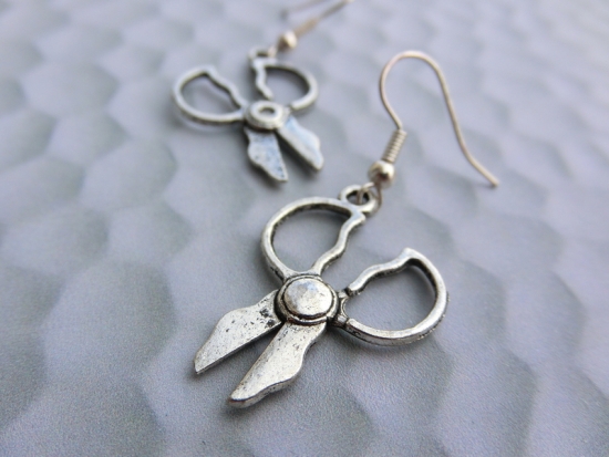 Preview: Schere Ohrringe Vintage Optik Cut Schneider Nähen